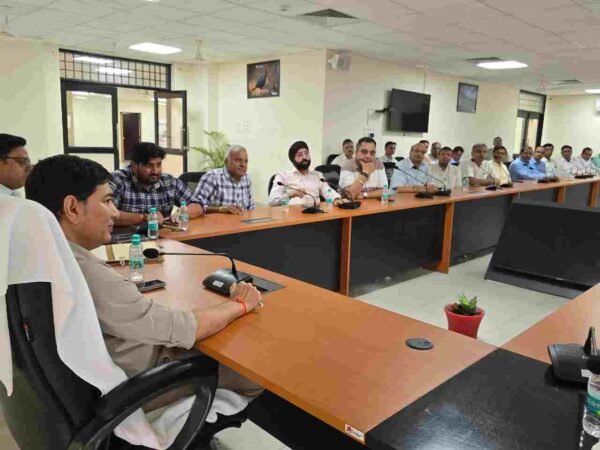 उत्तराखंड में ड्रग अलर्ट विवाद: औषधि निर्माताओं ने उठाए सवाल, राज्य की छवि पर असर”