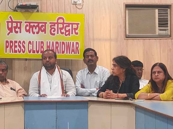कांग्रेस ने भाजपा महिला पदाधिकारी पर लगे आरोपों को लेकर प्रेस कर उच्चस्तरीय जांच की मांग